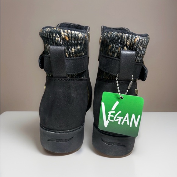 Skechers Women's Arch Fit Marlie Weekend Chat Boots Black Size 8 - Picture 3 of 6